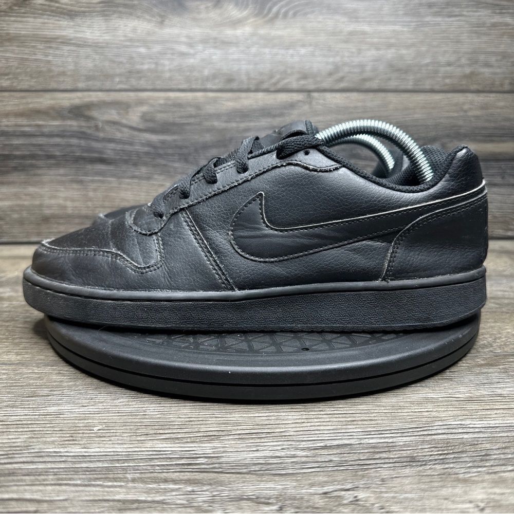 Nike Men’s Ebernon Low Triple Black Athletic Basketball Shoes Size 9.5 - Picture 3 of 7